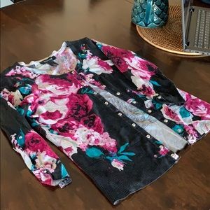 White House black market  cardigan